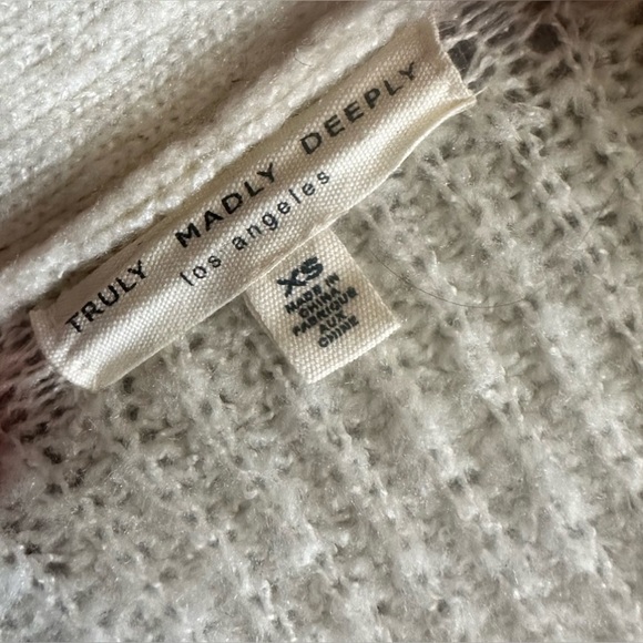 Truly Madly Deeply Baggy Sleeve Sweater Cardigan - Picture 2 of 3